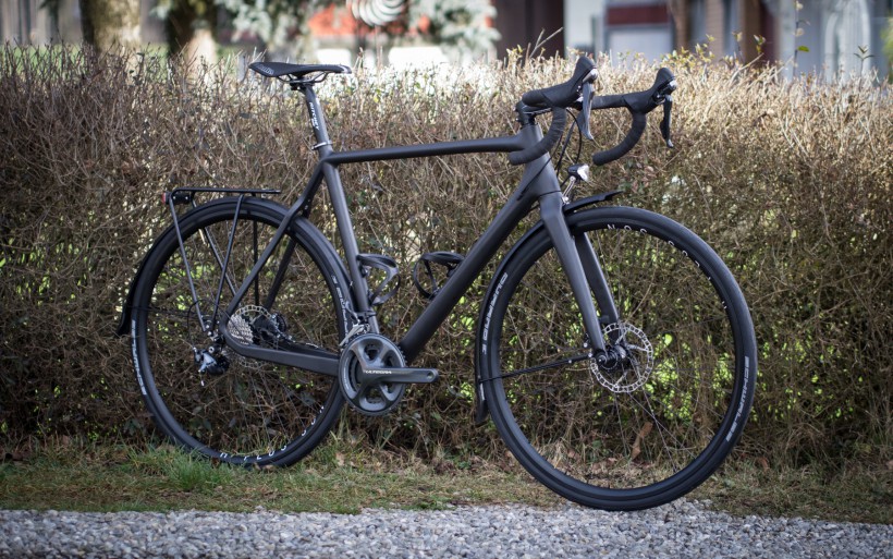 Carbon Commuter mit SON Dynamo