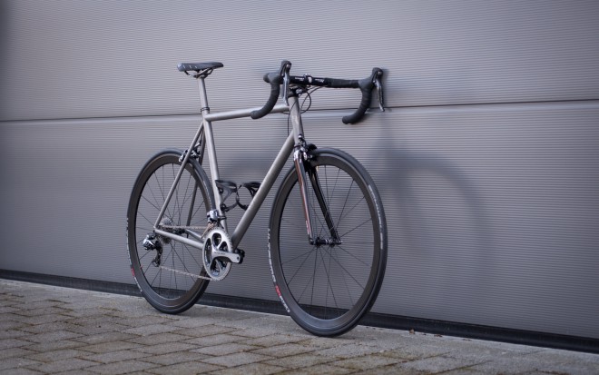 T1R Titan Rennrad mit Dura Ace Gruppe und 3T Carbongabel