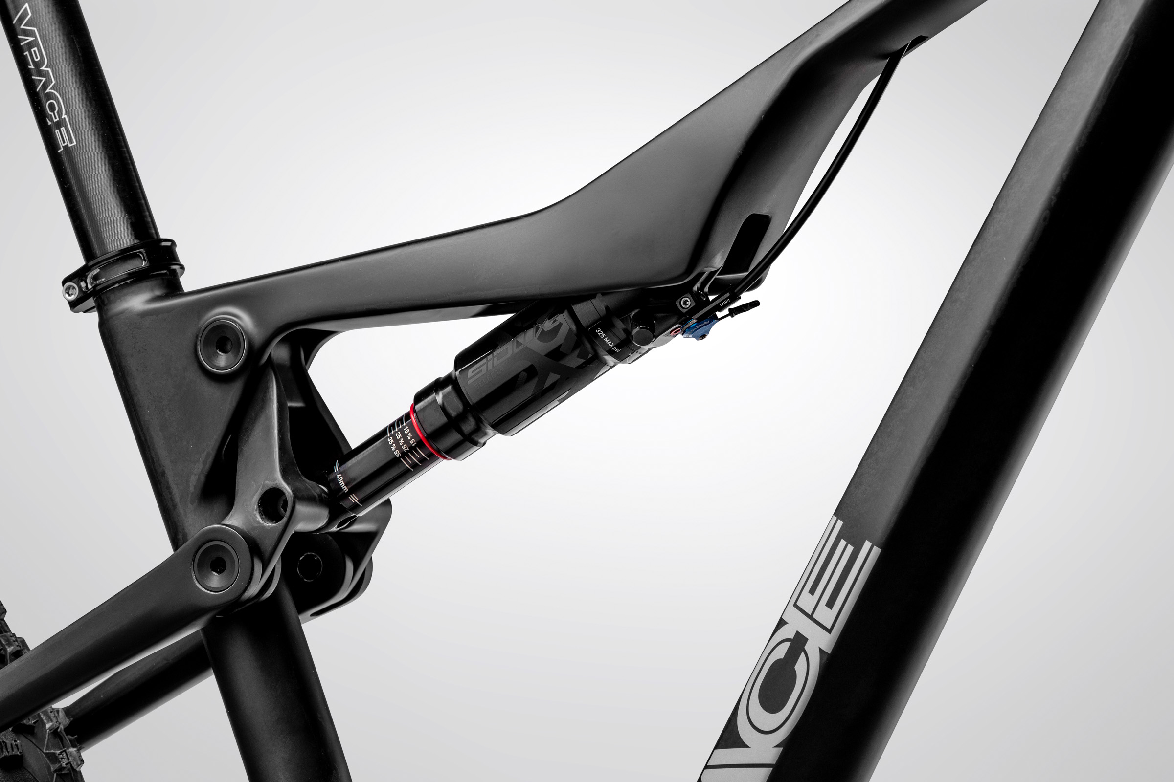 FINN150 Carbon Kids Race Full-Suspension