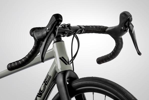 VPACE_Michl28_CockpitRVLvTee3Gfx2v