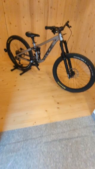 Hol dir dein neues Rad in unserer #newbikeday Area ab und halte diesen unvergesslichen Moment mit deinem #vpacebikes auf einem Foto für immer fest! ✌🏼
