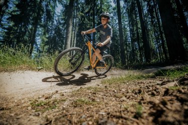 MATTI29L Youth Trail Mountain Bike