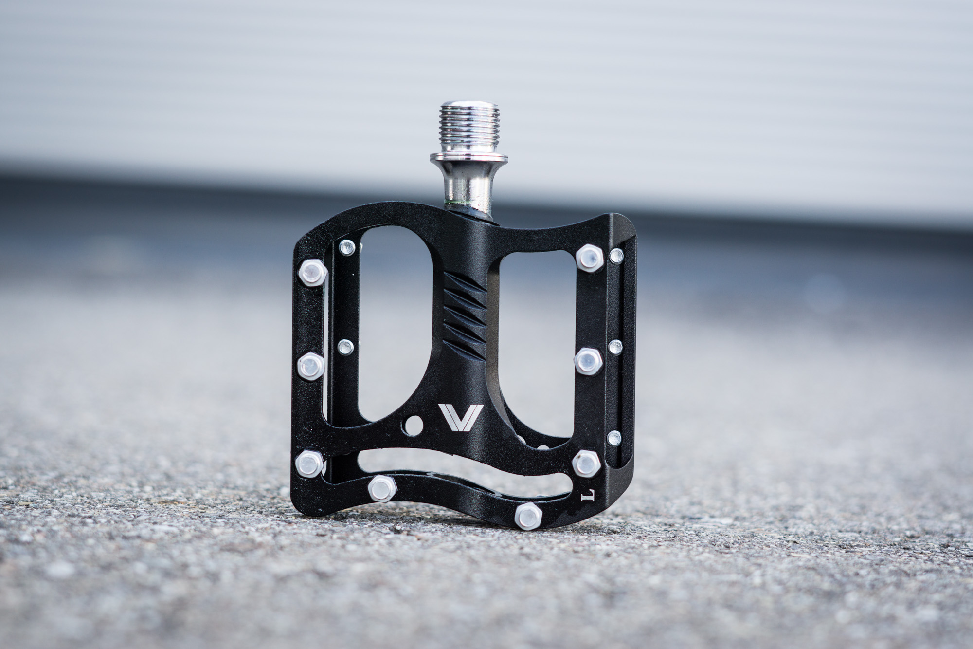 nukeproof urchin youth flat pedals